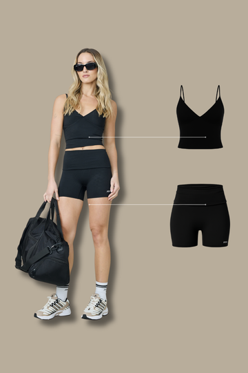 Set Biker short enfajado Negro + Croptop tiritas ajustables Negro