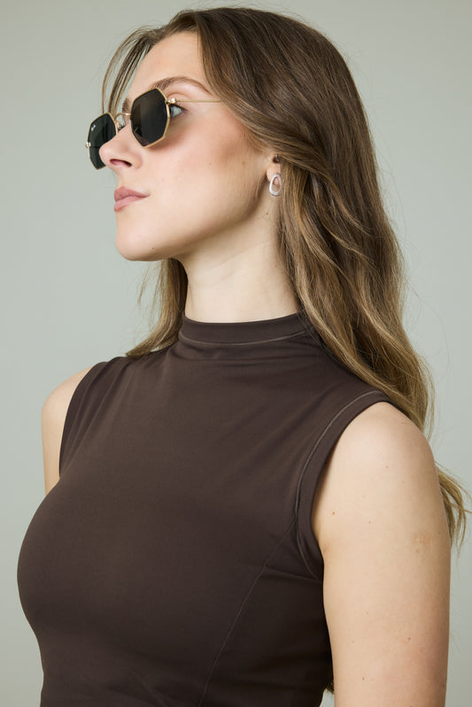 Tank top cuello alto copas_Espresso